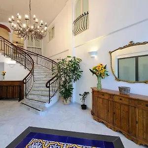 Aurora Aparthotel